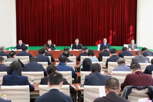 国家信访局召开党组扩大会议
传达学习习近平总书记关于社会工作的
重要指示和中央社会工作会议精神